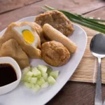 empek empek makanan khas dari