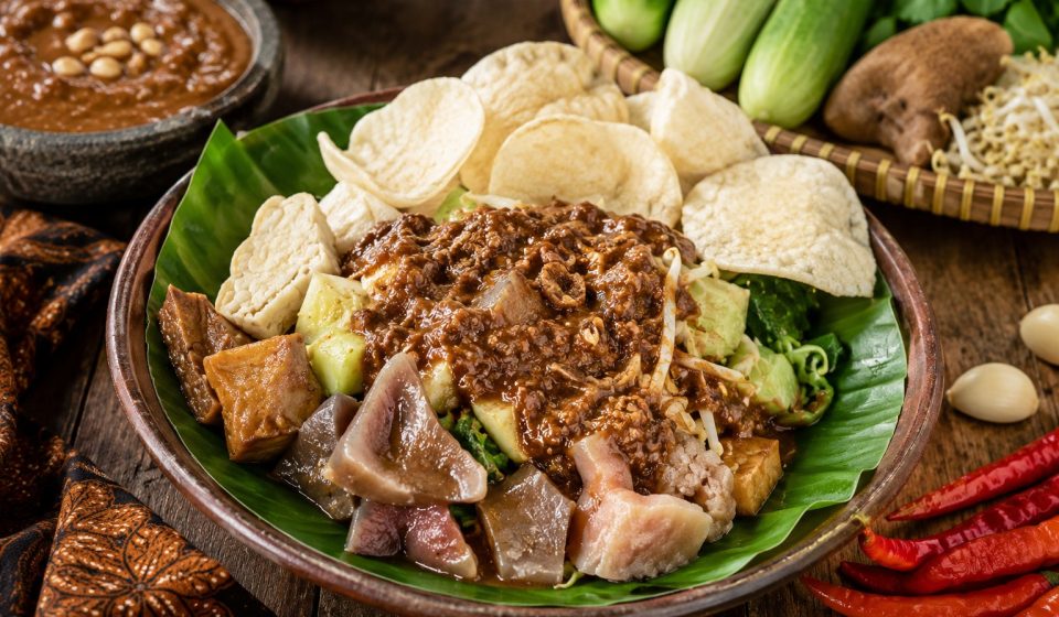 Rujak Cingur Makanan Khas