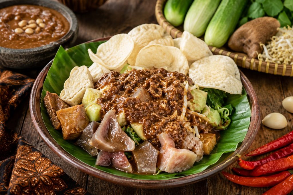 Rujak Cingur Makanan Khas