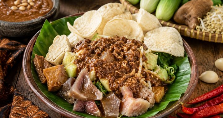 Rujak Cingur Makanan Khas